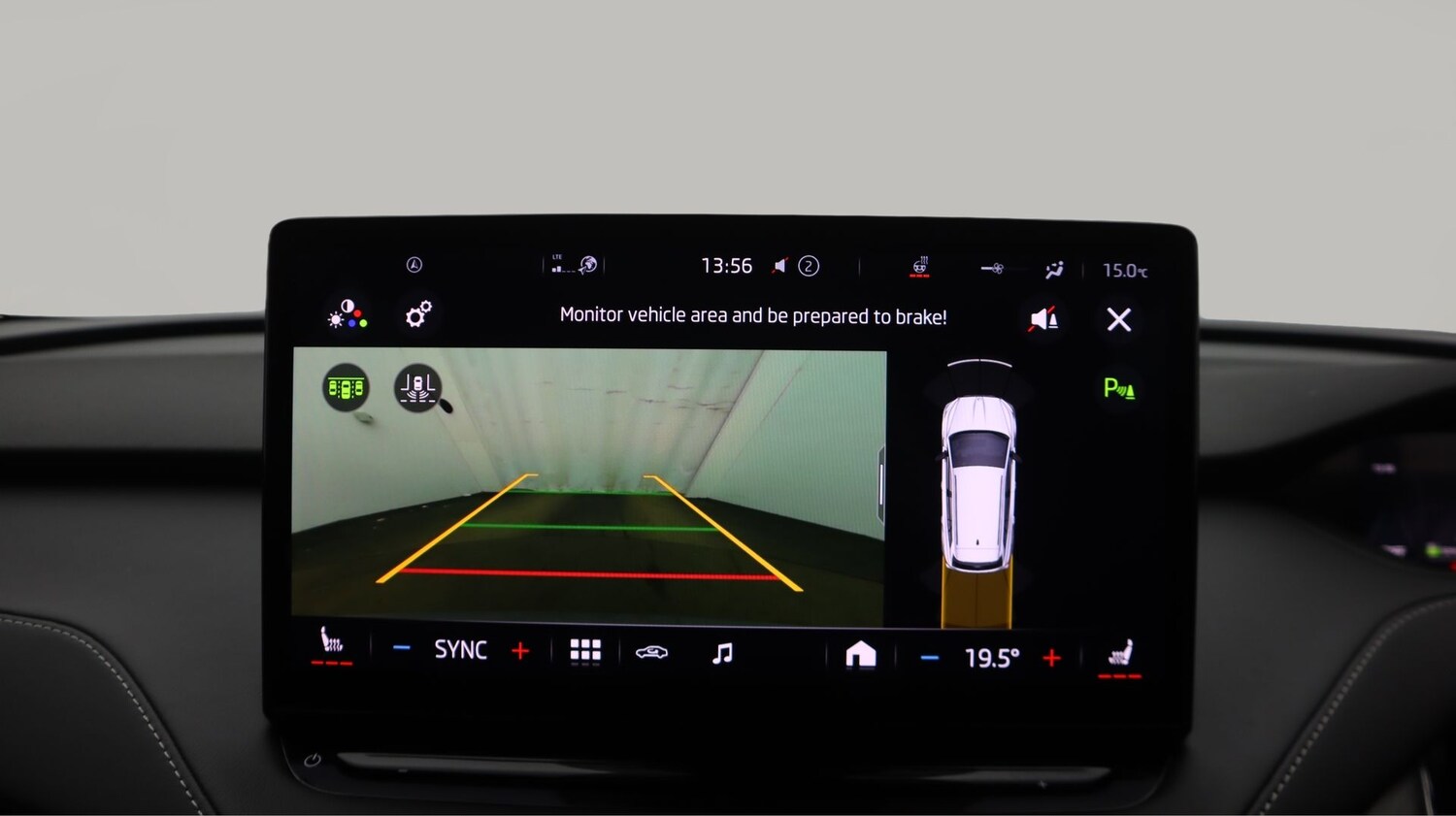 Used Skoda Enyaq 2023 for sale - 77854917: Photo 25