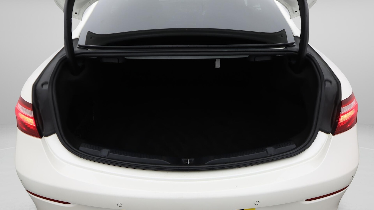 Used Mercedes-Benz E Class 2019 for sale - 76700886: Photo 18