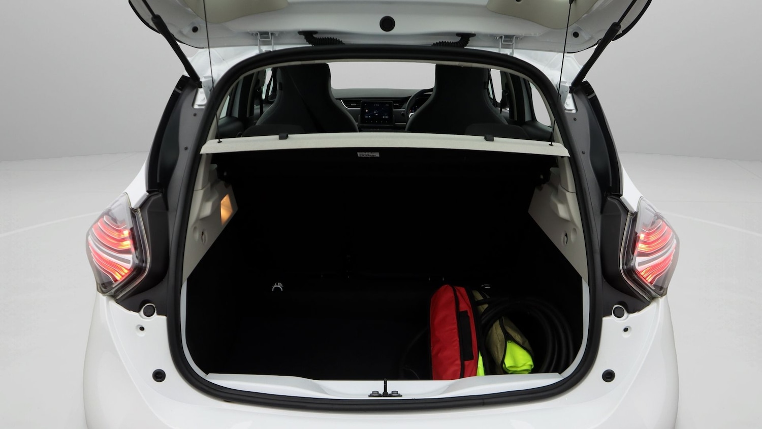 Used Renault Zoe 2022 for sale - 77445816: Photo 17