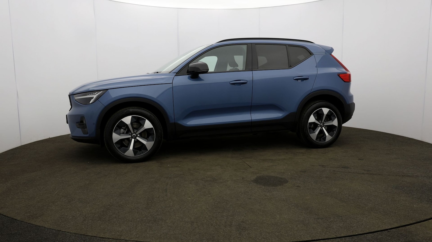 Used Volvo XC40 2023 for sale - 76811641: Photo 31