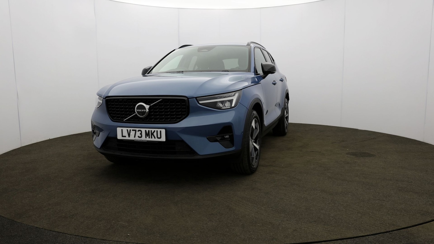 Used Volvo XC40 2023 for sale - 76811641: Photo 37
