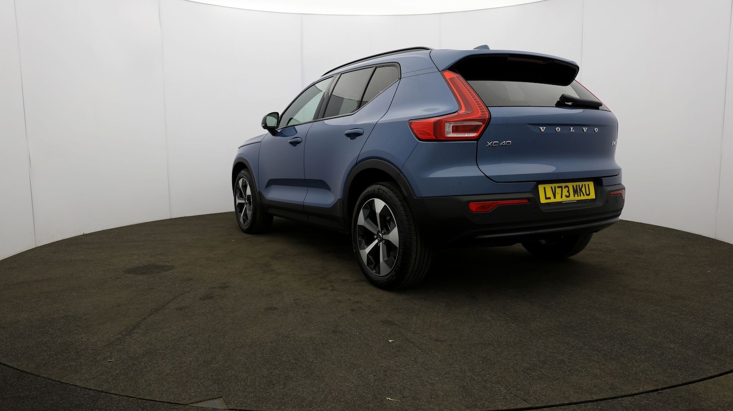 Used Volvo XC40 2023 for sale - 76811641: Photo 41