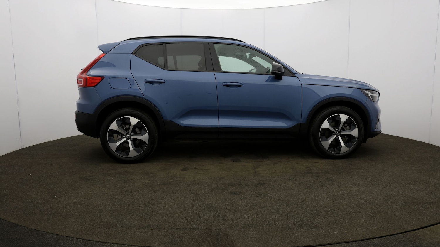 Used Volvo XC40 2023 for sale - 76811641: Photo 50