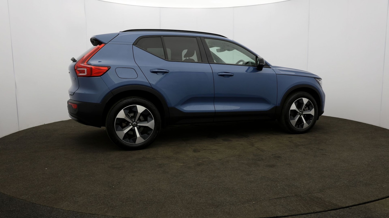 Used Volvo XC40 2023 for sale - 76811641: Photo 53