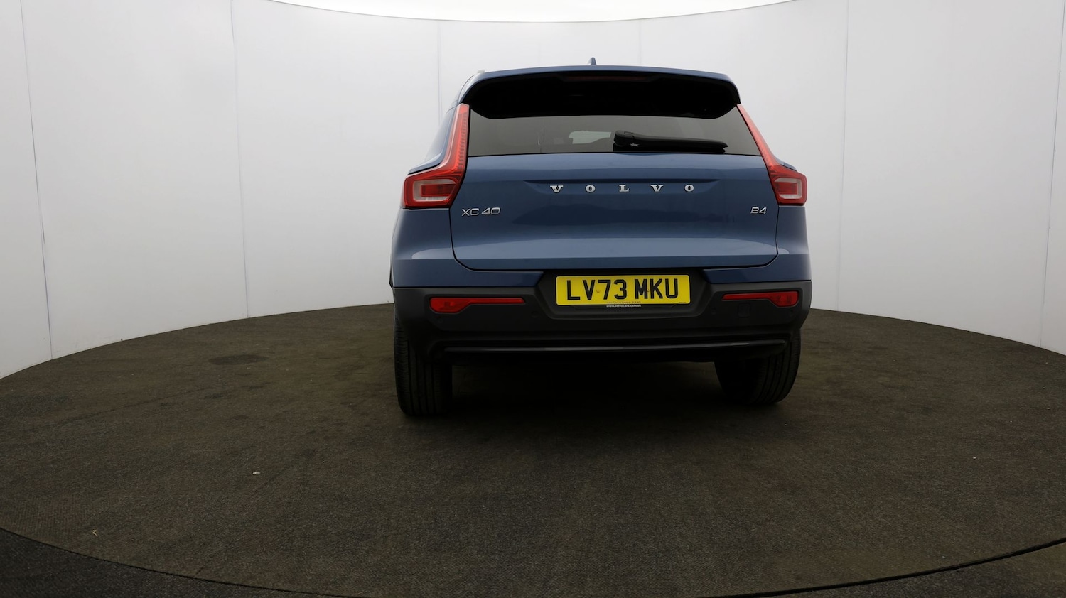 Used Volvo XC40 2023 for sale - 76811641: Photo 61