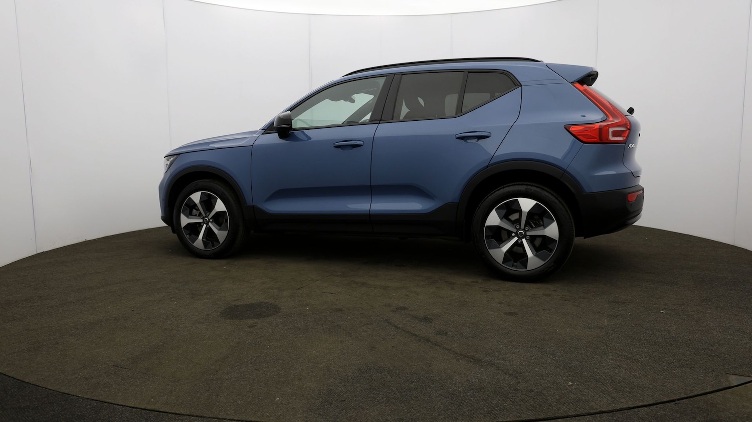 Used Volvo XC40 2023 for sale - 76811641: Photo 65
