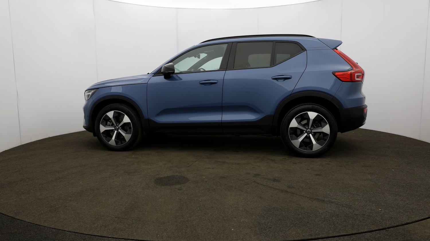 Used Volvo XC40 2023 for sale - 76811641: Photo 66