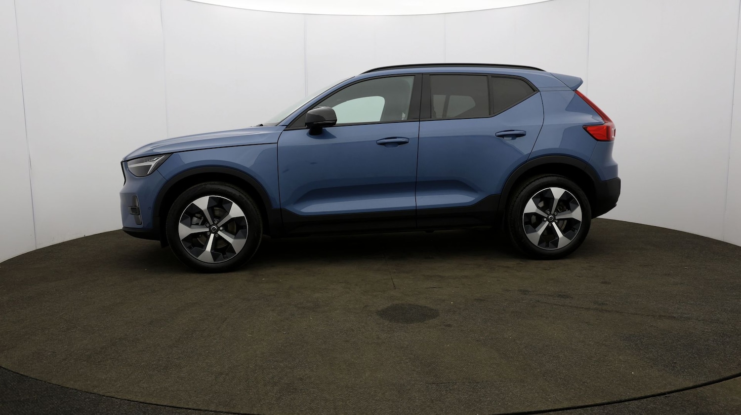 Used Volvo XC40 2023 for sale - 76811641: Photo 68
