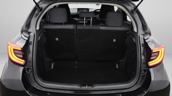 Used Toyota Yaris 2022 for sale - 76166969: Photo 18