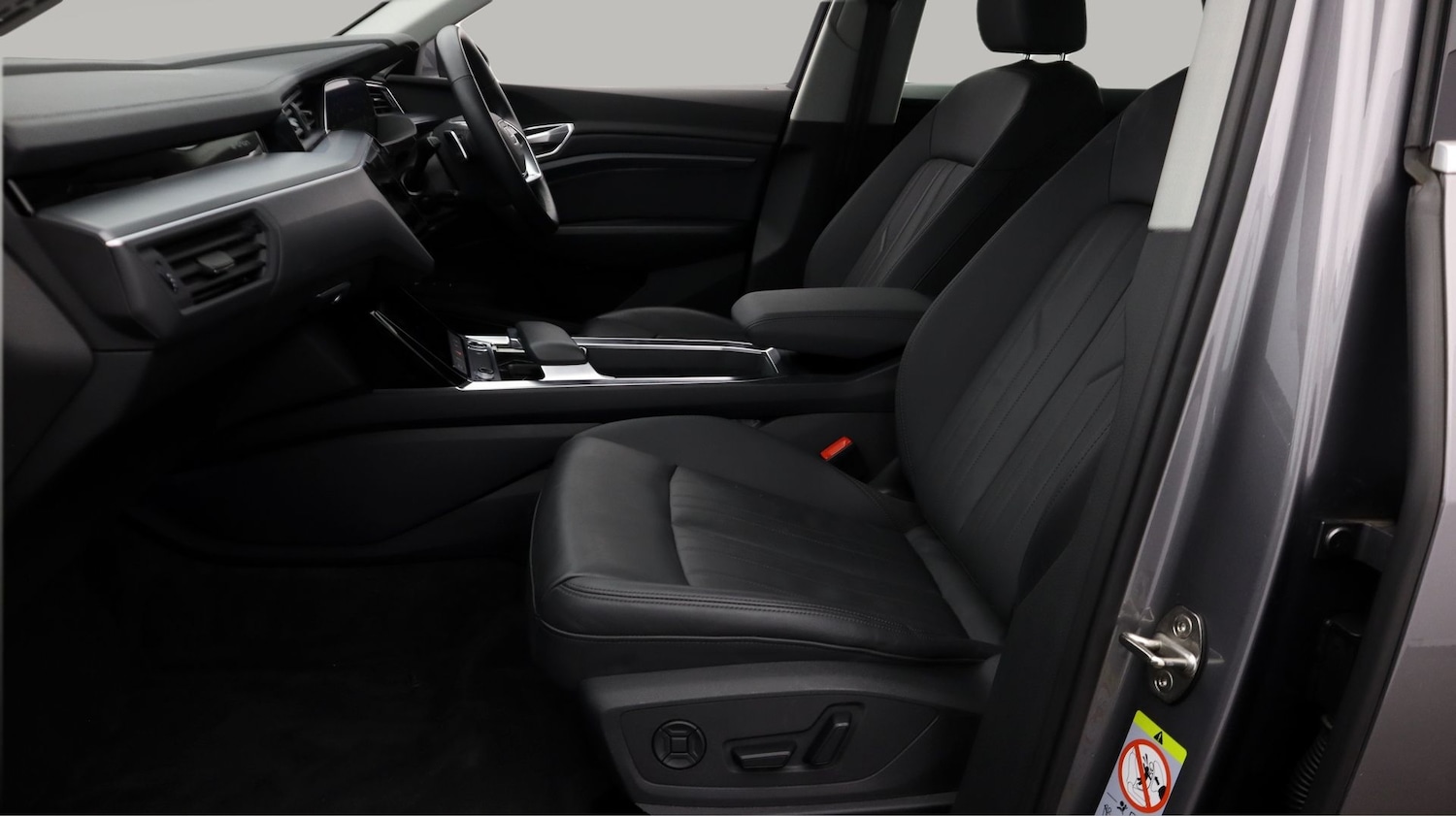 Used Audi e-tron 2022 for sale - 77223399: Photo 14