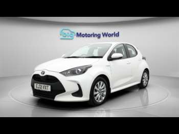 Used Toyota Yaris 2021 for sale - 74632106: Photo