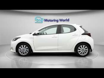 Used Toyota Yaris 2021 for sale - 74632106: Photo