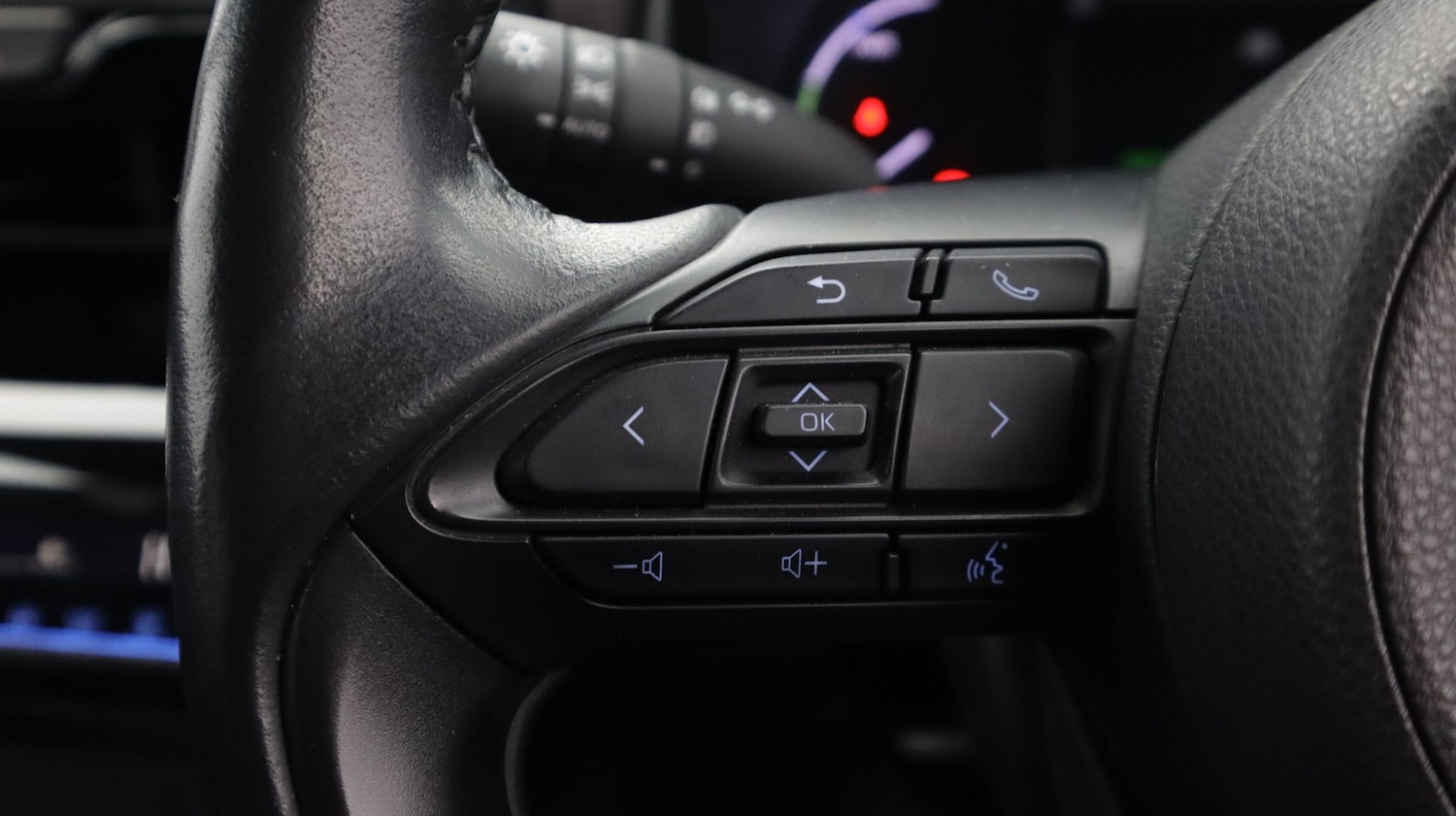 Used Toyota Yaris Cross 2023 for sale - 77591524: Photo 25