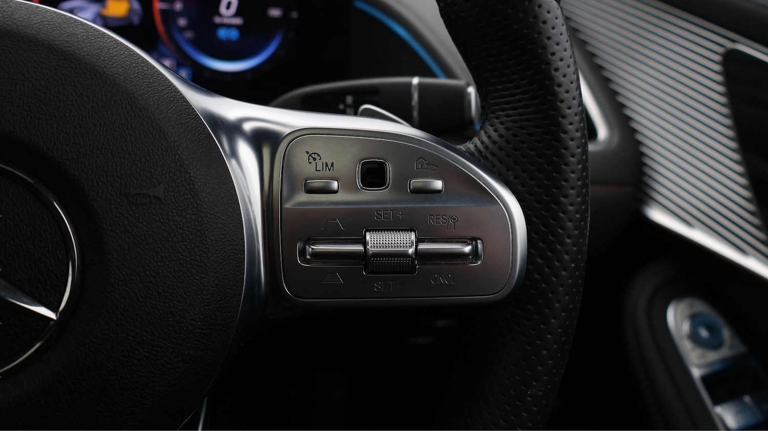 Used Mercedes-Benz EQC 2022 for sale - 77398824: Photo 27