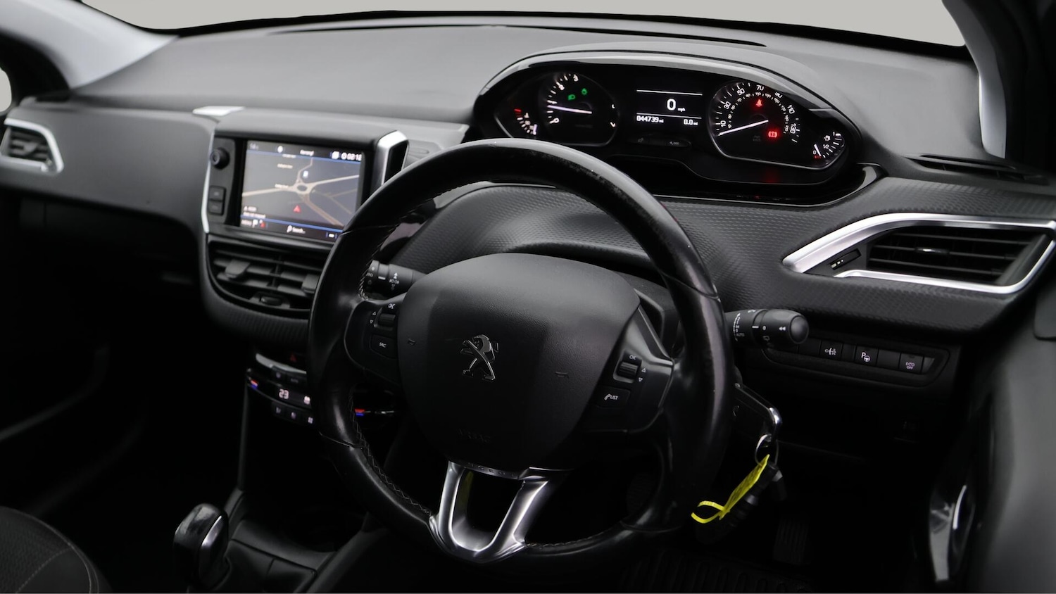 Used Peugeot 208 2019 for sale - 76388909: Photo 10