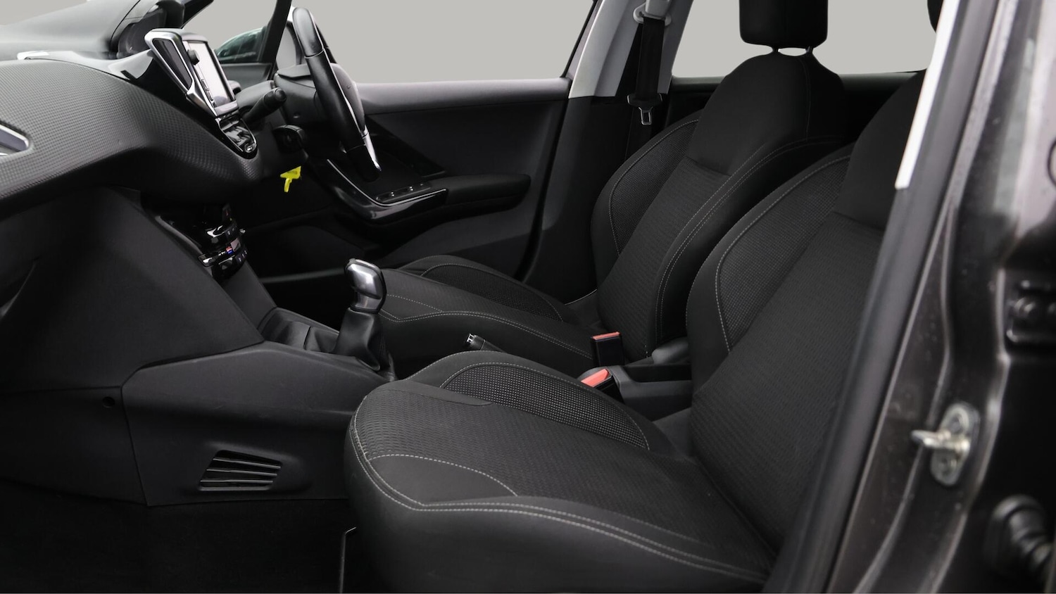 Used Peugeot 208 2019 for sale - 76388909: Photo 15