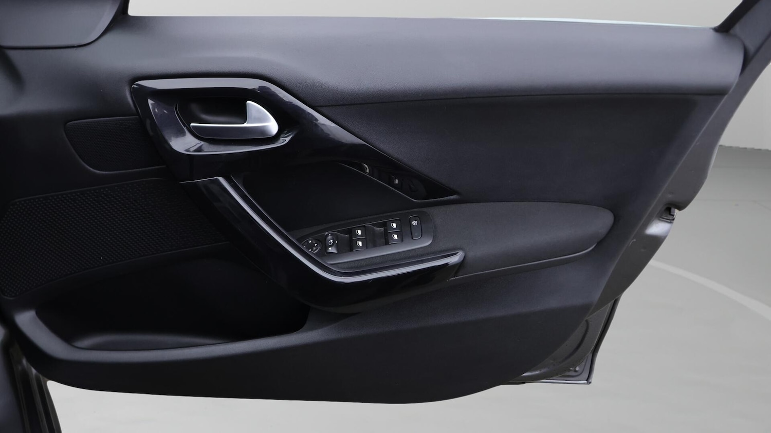 Used Peugeot 208 2019 for sale - 76388909: Photo 16