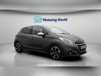 Peugeot - 208