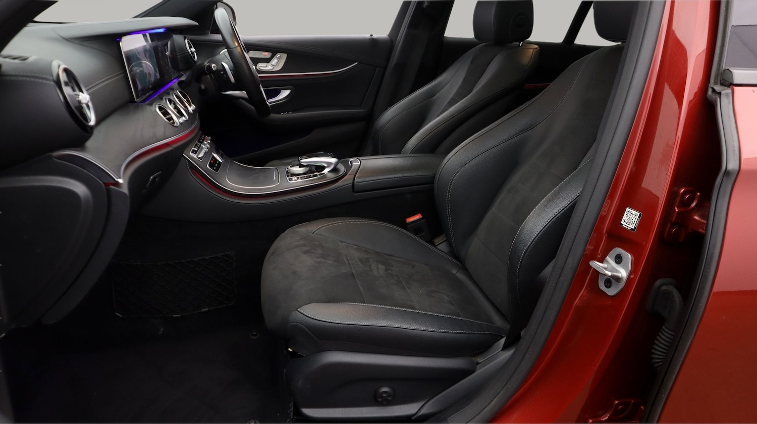 Used Mercedes-Benz E Class 2020 for sale - 77969017: Photo 14