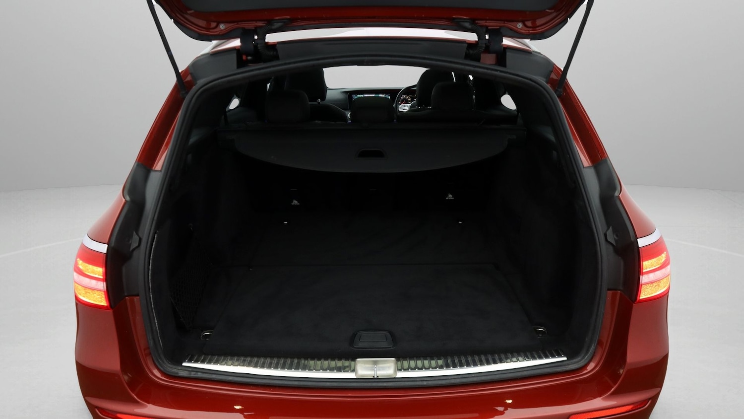 Used Mercedes-Benz E Class 2020 for sale - 77969017: Photo 17