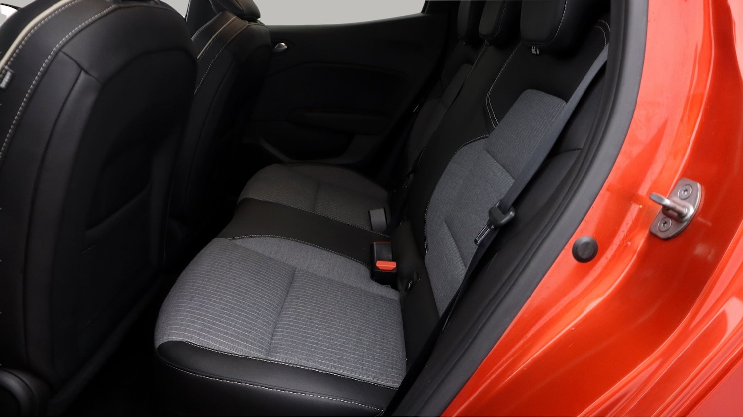 Used Renault Clio 2024 for sale - 77340175: Photo 16