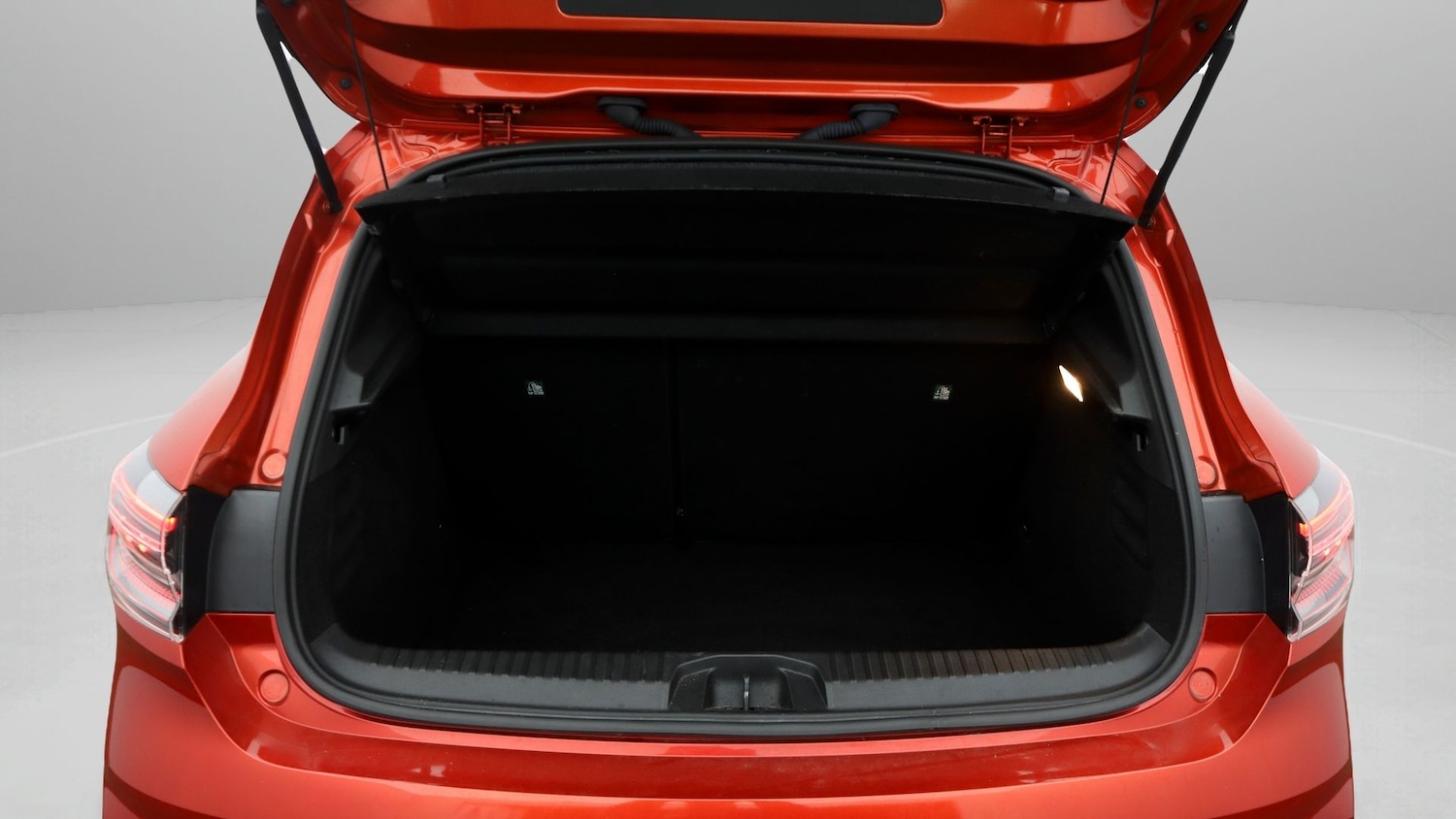 Used Renault Clio 2024 for sale - 77340175: Photo 17