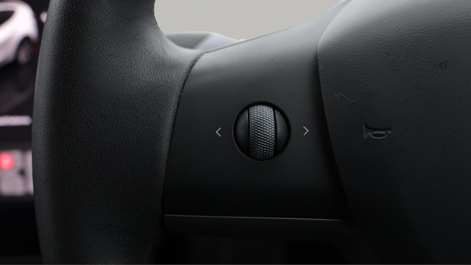 Used Tesla Model Y 2022 for sale - 76152702: Photo 24