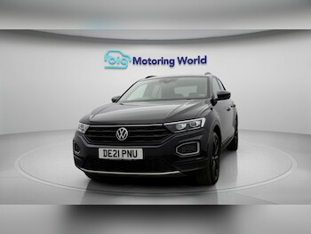 Used Volkswagen T-Roc 2021 for sale - 77536347: Photo