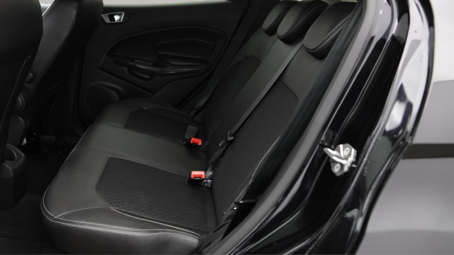 Used Ford Ecosport 2017 for sale - 76473198: Photo 17