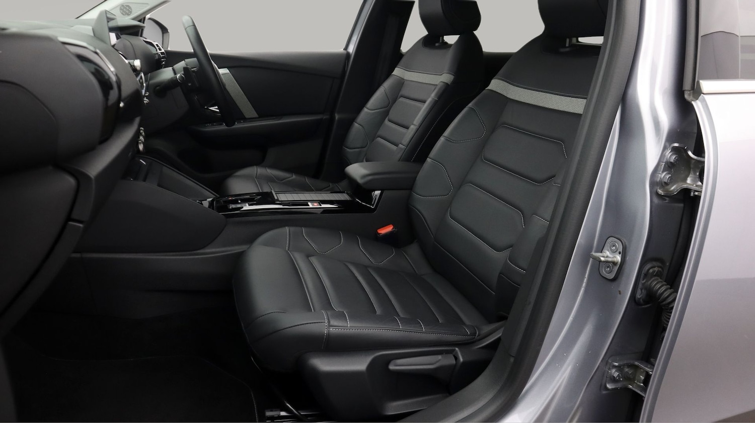 Used Citroen C4 2022 for sale - 77346144: Photo 14