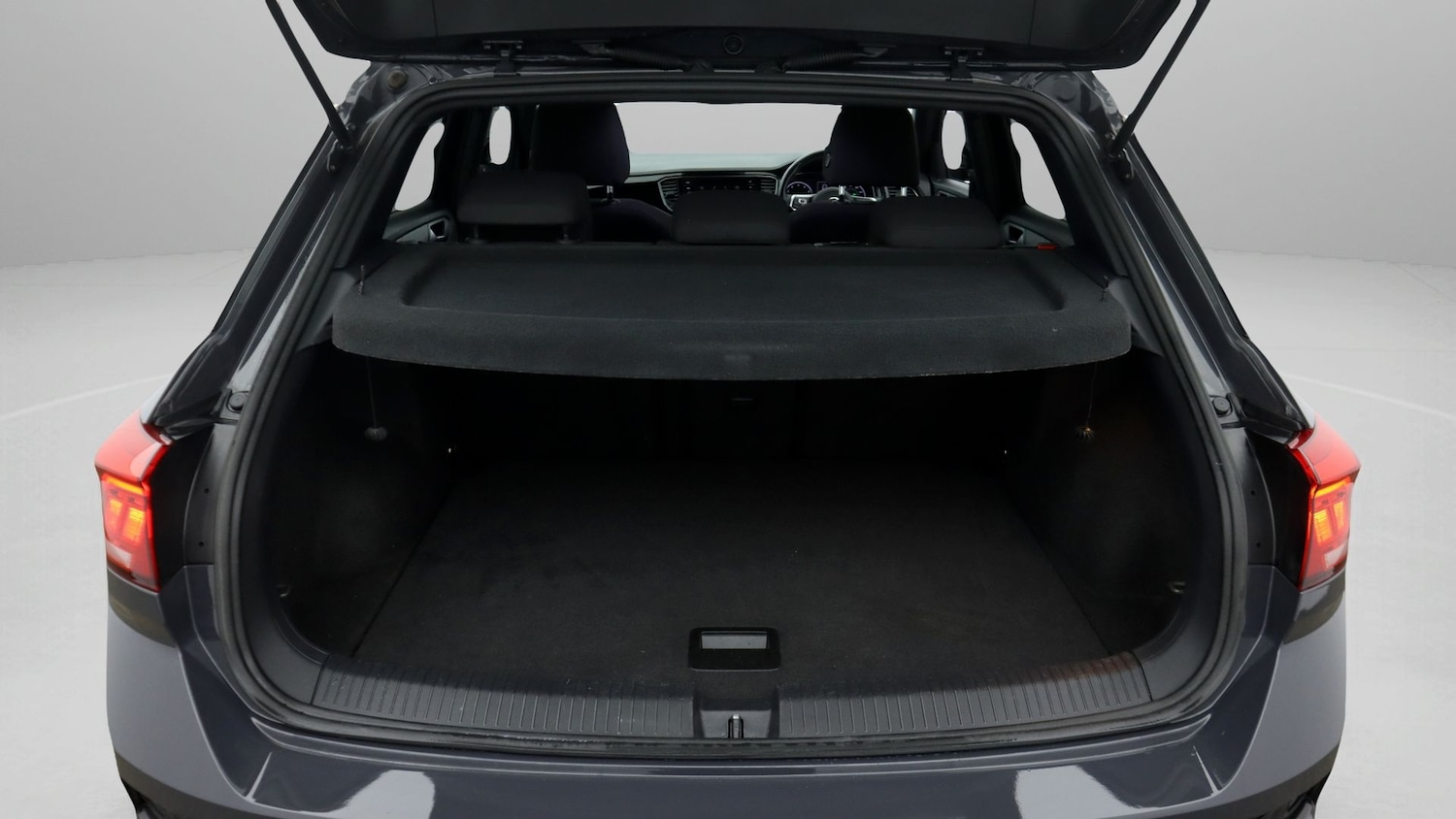 Used Volkswagen T-Roc 2021 for sale - 77365493: Photo 17