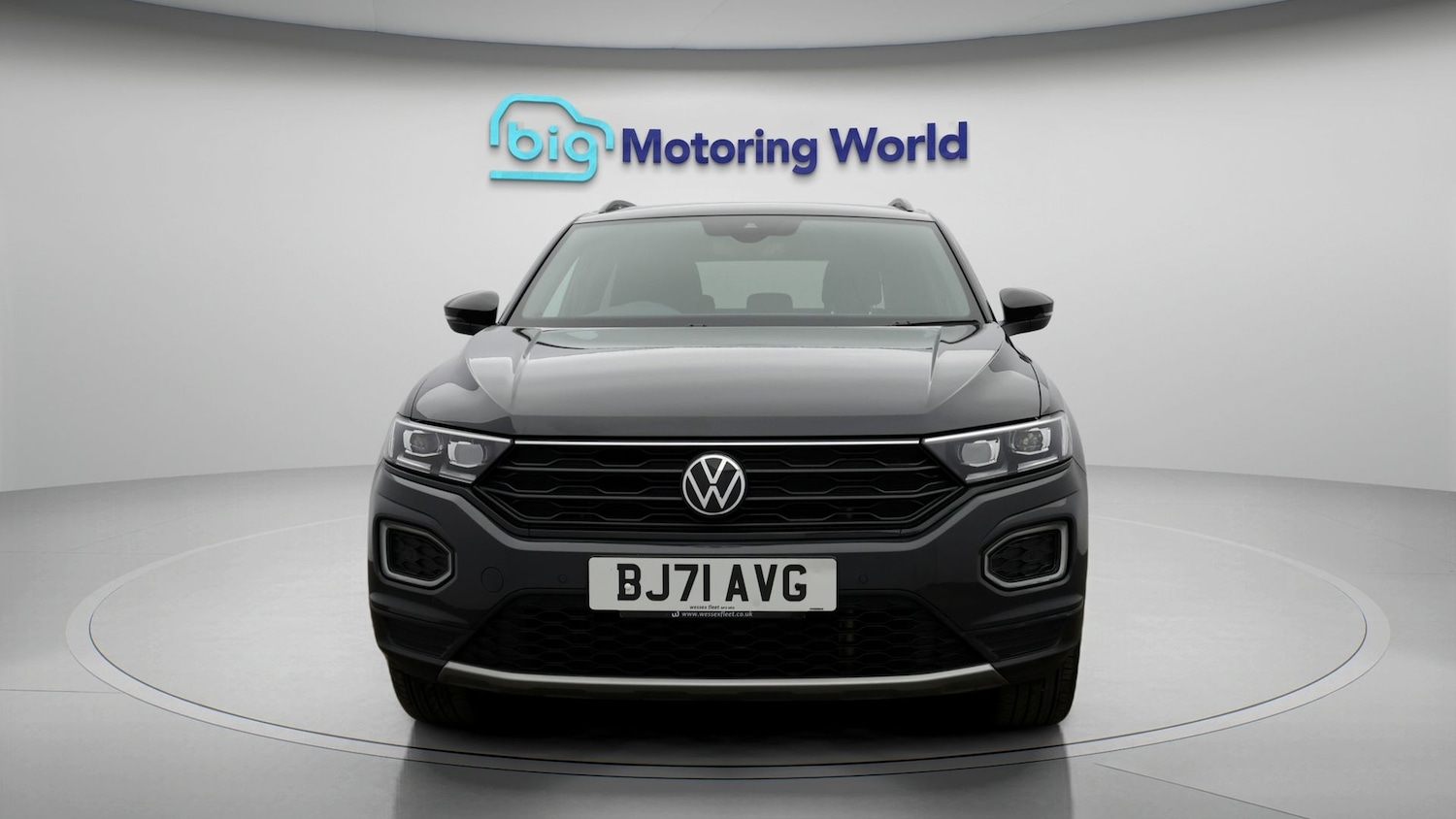 Used Volkswagen T-Roc 2021 for sale - 77365493: Photo 2