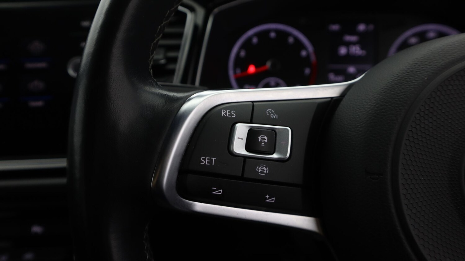 Used Volkswagen T-Roc 2021 for sale - 77365493: Photo 21