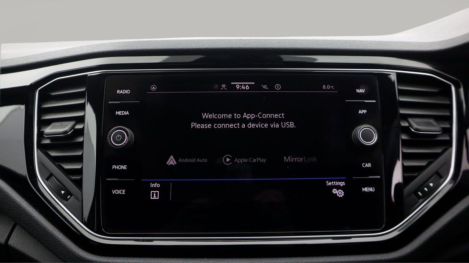 Used Volkswagen T-Roc 2021 for sale - 77365493: Photo 23