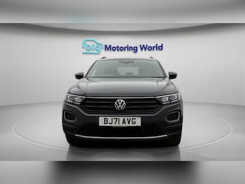 Used Volkswagen T-Roc 2021 for sale - 77365493: Photo