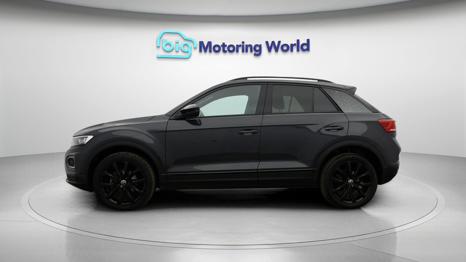 Used Volkswagen T-Roc 2021 for sale - 77365493: Photo 4