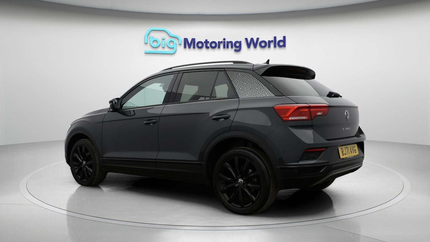 Used Volkswagen T-Roc 2021 for sale - 77365493: Photo 5