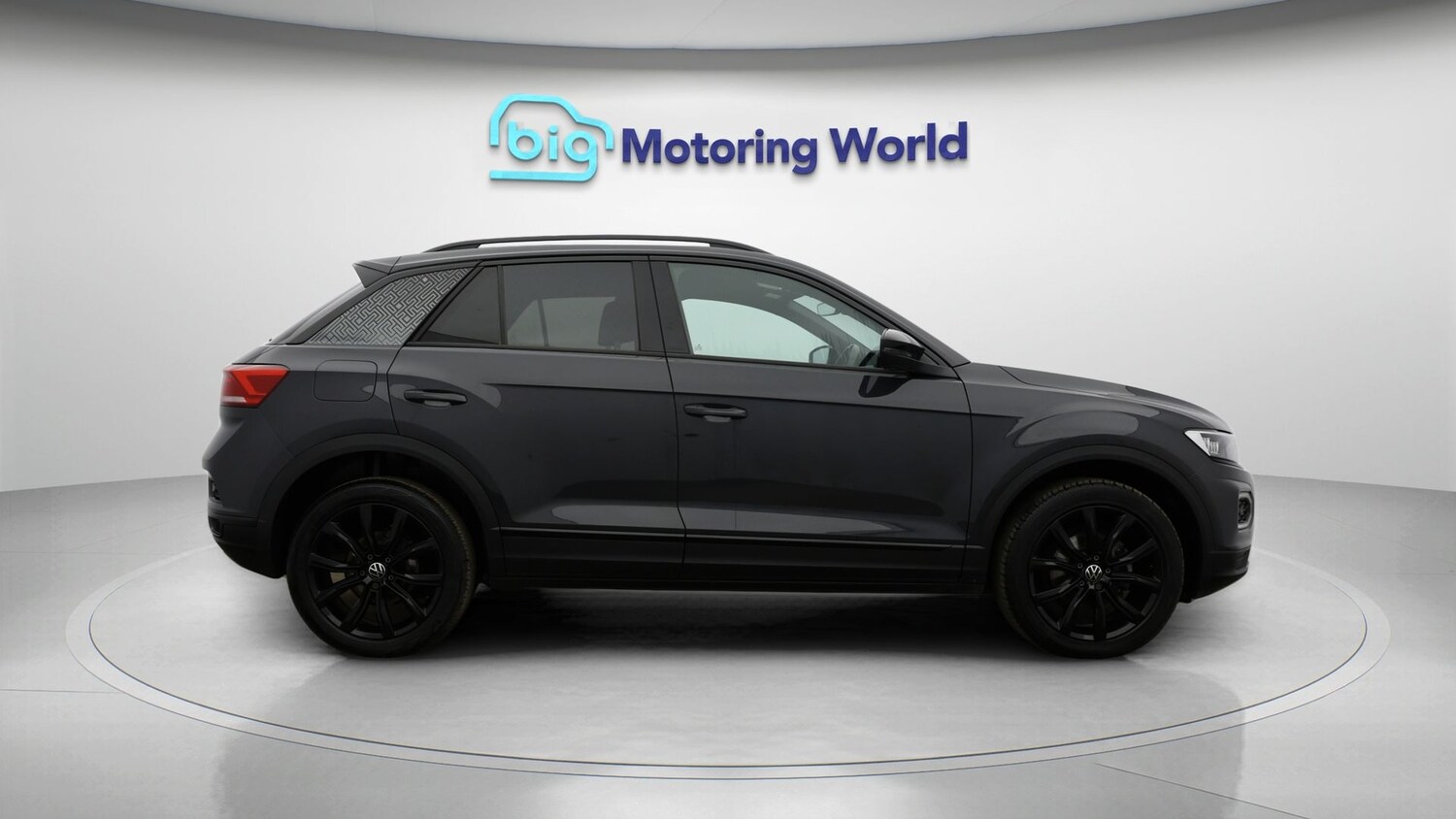 Used Volkswagen T-Roc 2021 for sale - 77365493: Photo 8