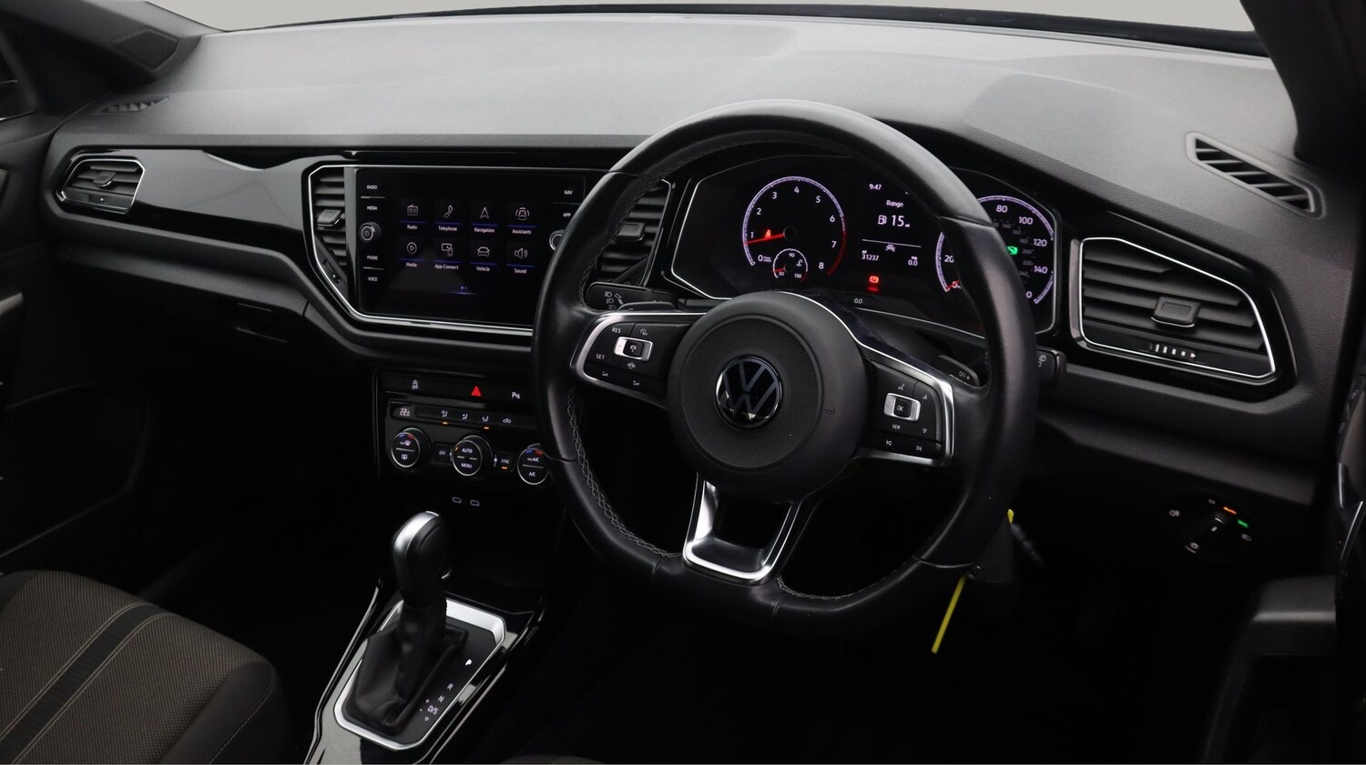 Used Volkswagen T-Roc 2021 for sale - 77365493: Photo 9