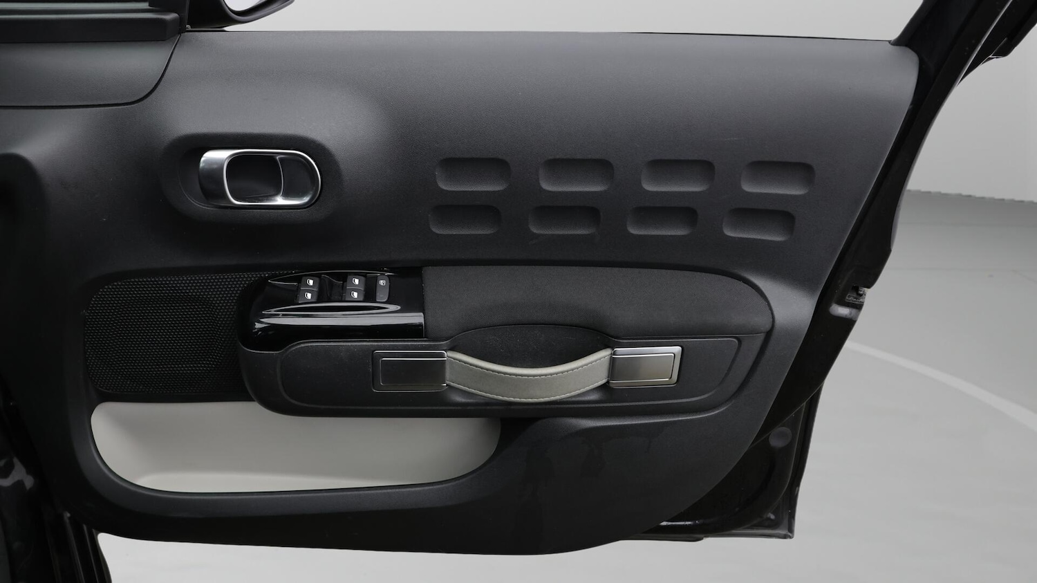 Used Citroen C3 2022 for sale - 76360496: Photo 16