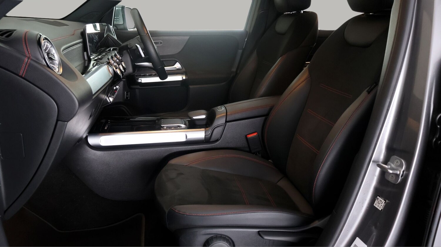 Used Mercedes-Benz EQB 2023 for sale - 77675819: Photo 14