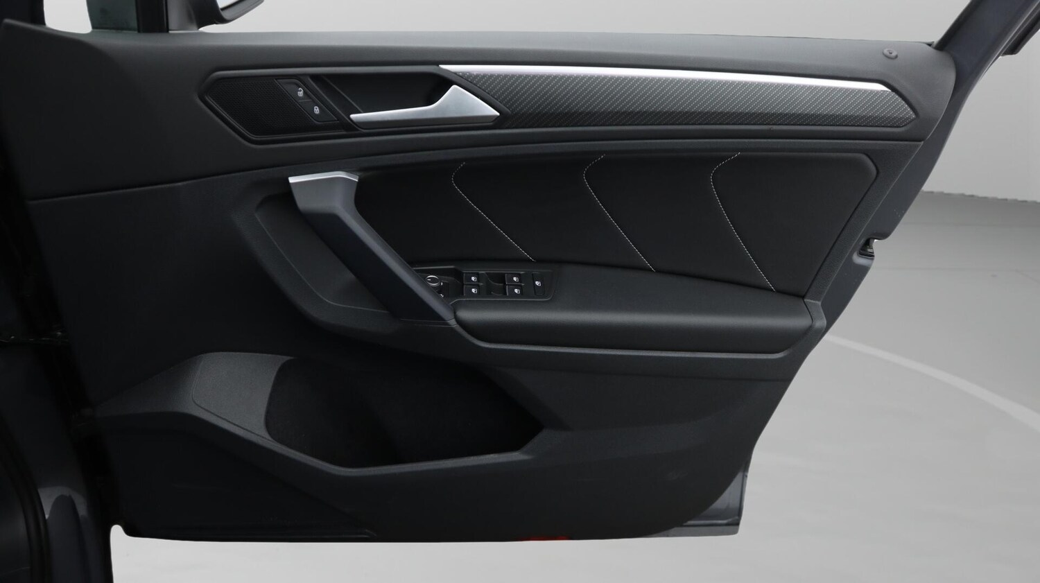 Used Volkswagen Tiguan 2022 for sale - 76522280: Photo 16