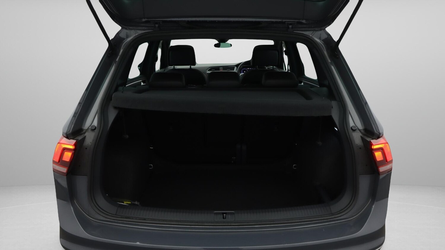 Used Volkswagen Tiguan 2022 for sale - 76522280: Photo 18