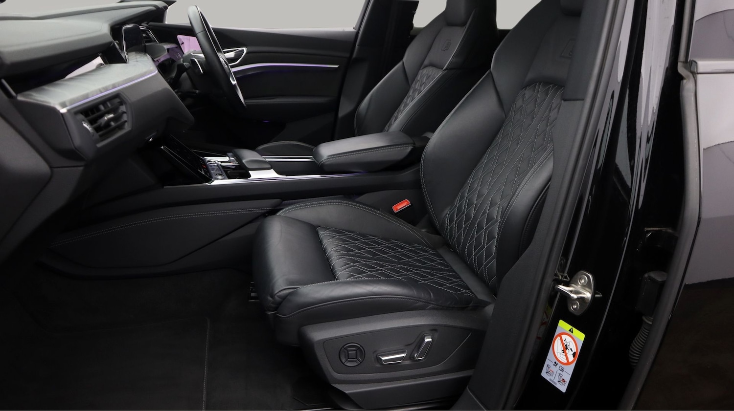 Used Audi e-tron 2021 for sale - 77410814: Photo 14