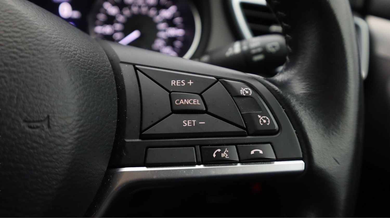 Used Nissan Qashqai 2018 for sale - 77181879: Photo 24