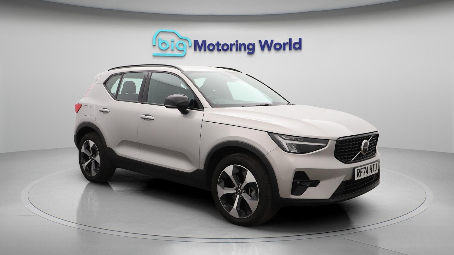 Used Volvo XC40 2024 for sale - 76336474: Photo 2