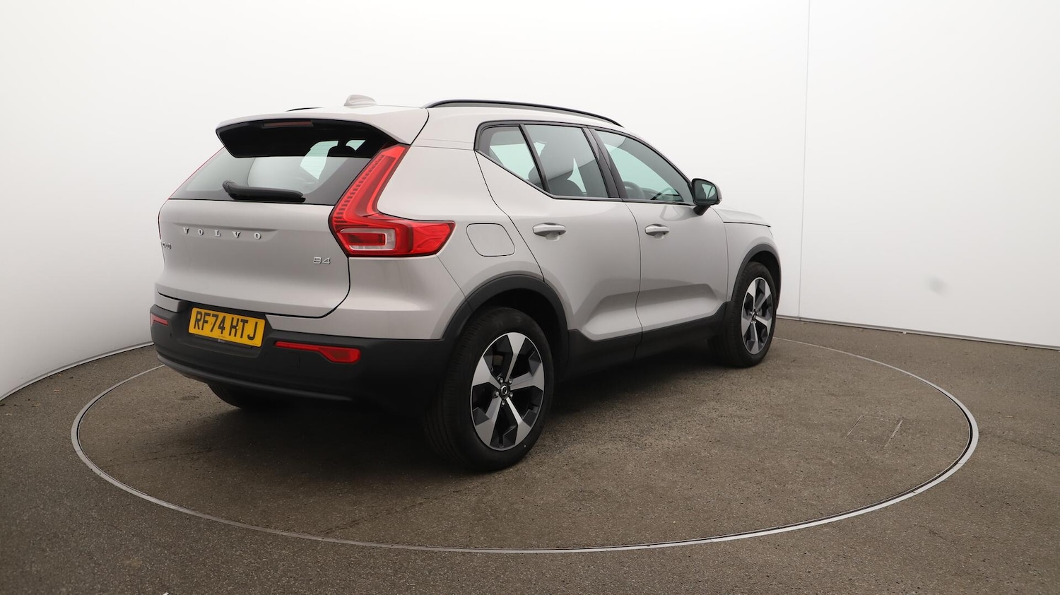 Used Volvo XC40 2024 for sale - 76336474: Photo 54
