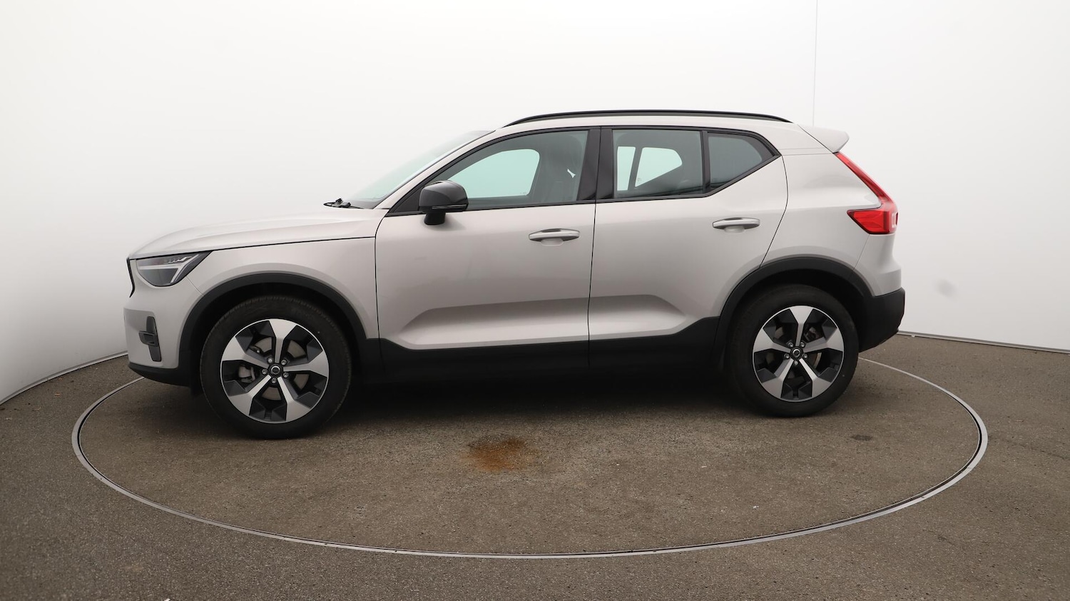 Used Volvo XC40 2024 for sale - 76336474: Photo 65