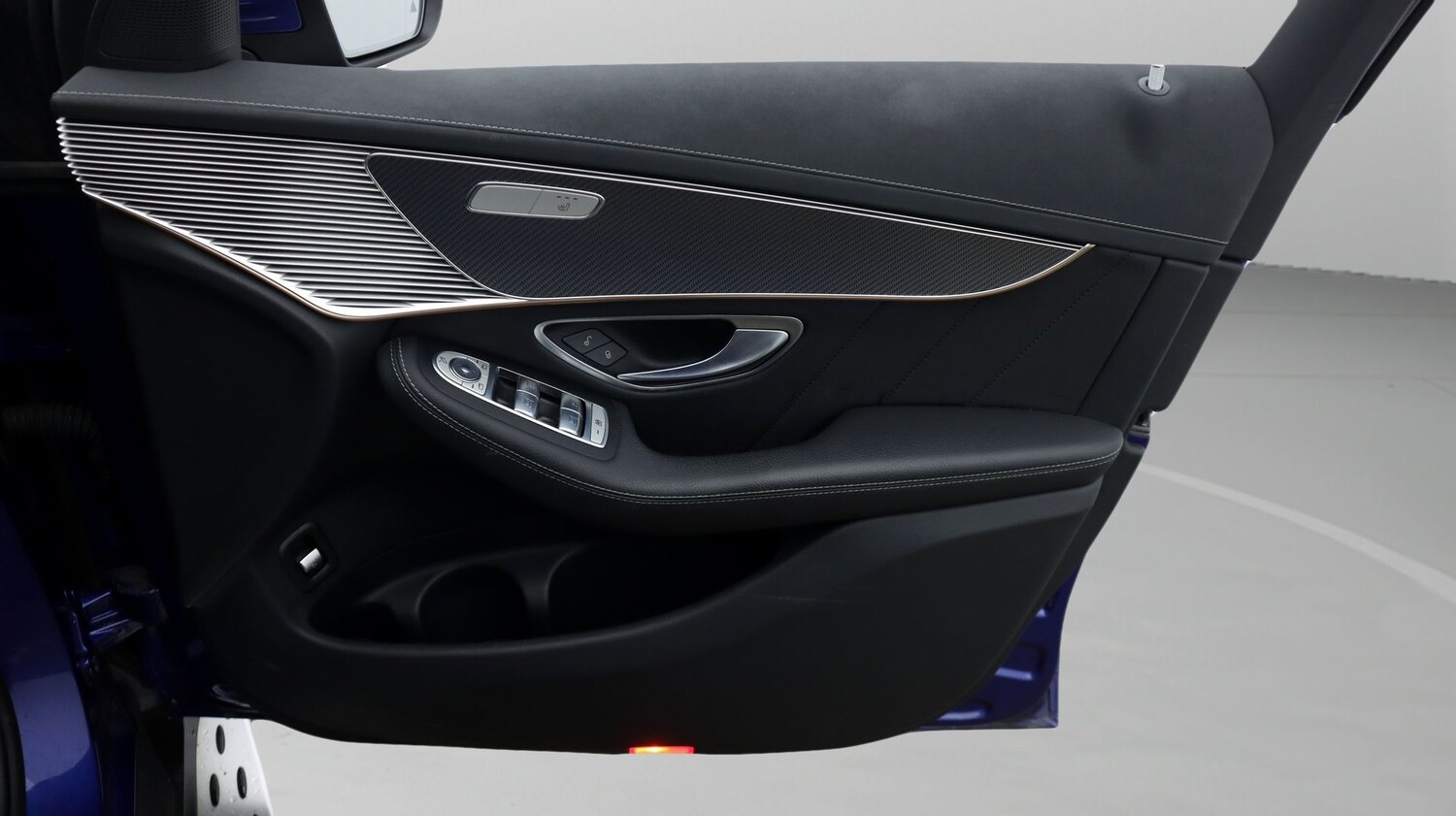 Used Mercedes-Benz EQC 2023 for sale - 77906177: Photo 15