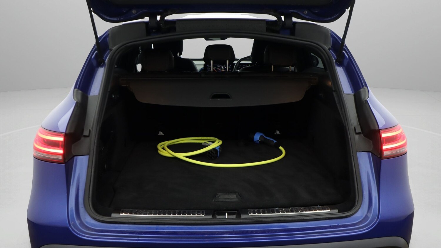 Used Mercedes-Benz EQC 2023 for sale - 77906177: Photo 17